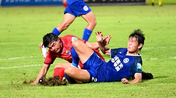 网络股票配资网 20岁踢中超，25岁讨薪！从中超主力到讨薪网红！任威自嘲欠薪体质